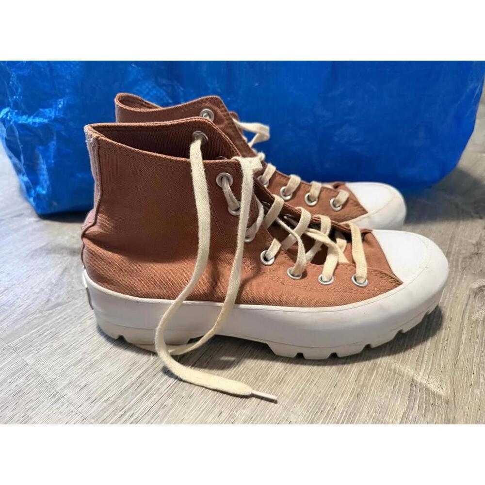 Women’s Platform Converse Sneakers